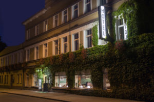 Hotel budova
